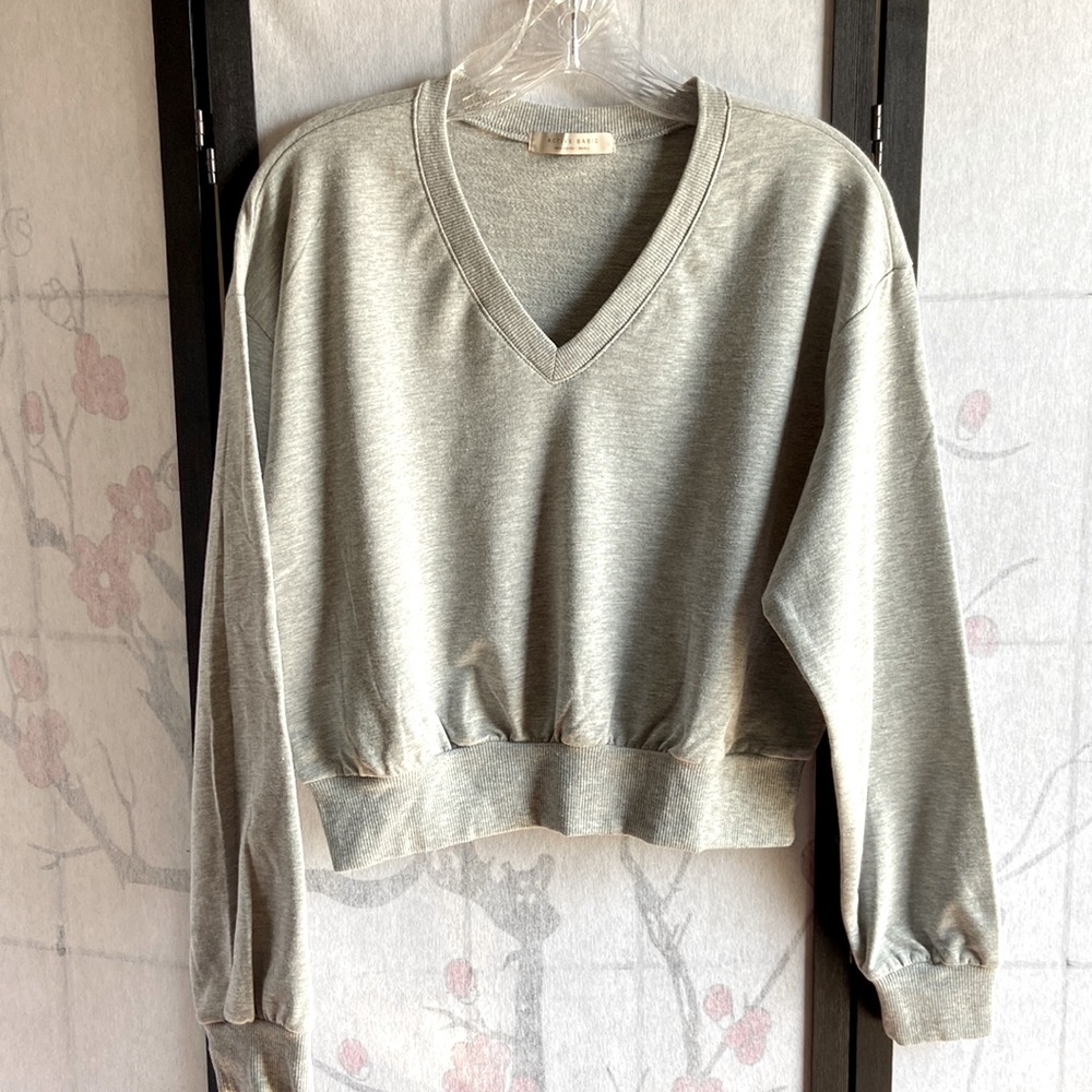NWOT Heather Grey sweatshirt in size S